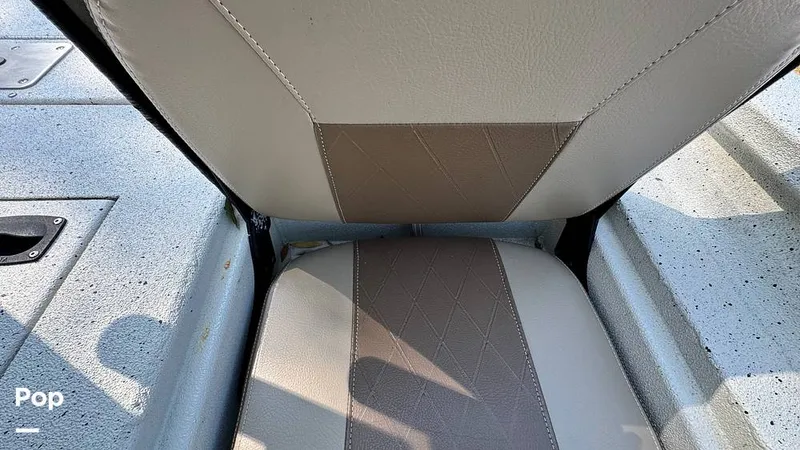 Slide: The Image of Xpress H20B 2020 - 16203618