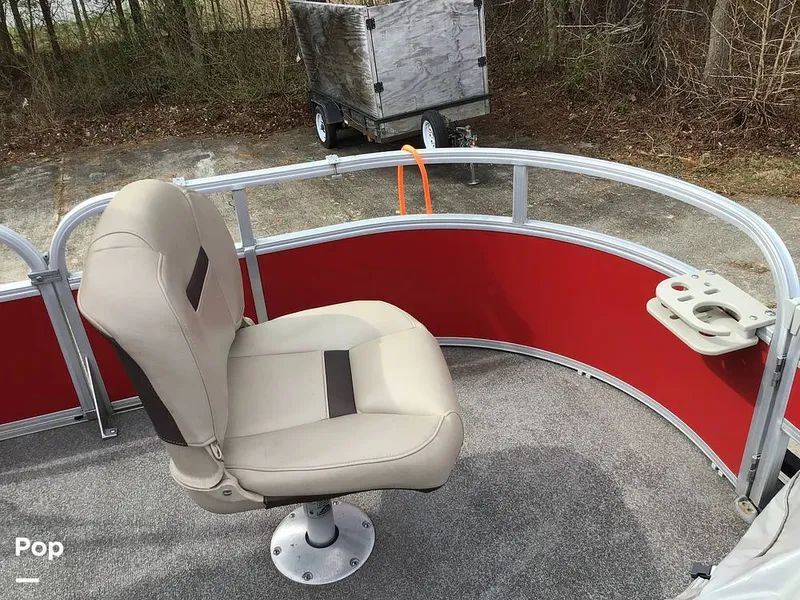 Slide: The Image of Sun Tracker Bass Buggy 18 DLX 2017 - 16273455