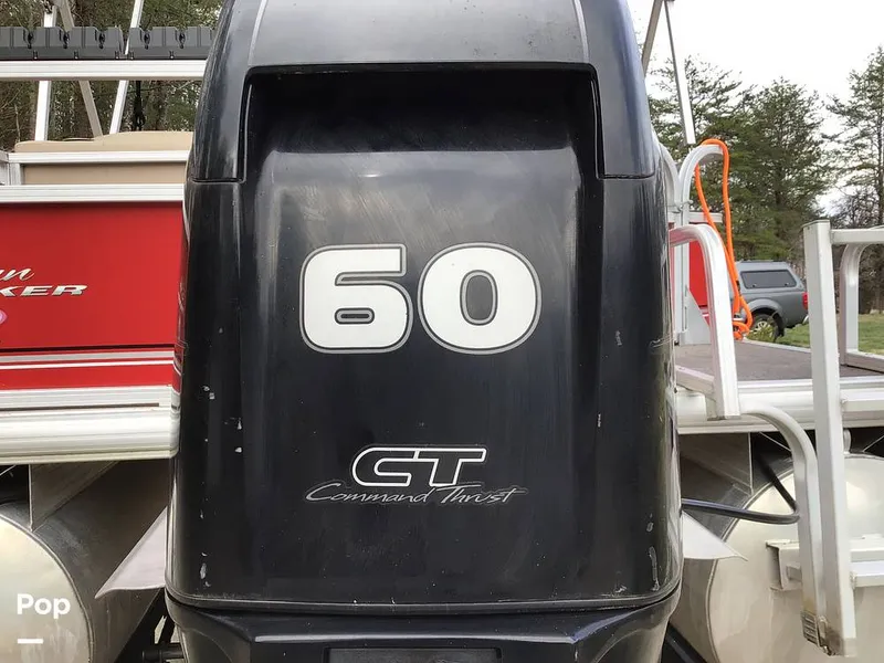 Slide: The Image of Sun Tracker Bass Buggy 18 DLX 2017 - 16273466