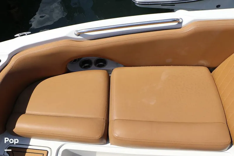 Slide: The Image of Crownline Boats E225 XS 2023 - 16368626