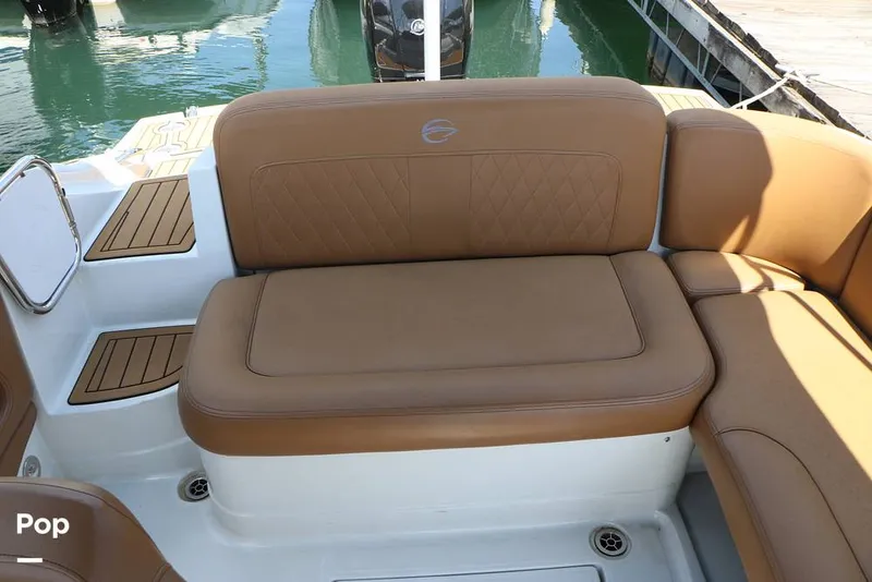 Slide: The Image of Crownline Boats E225 XS 2023 - 16368638