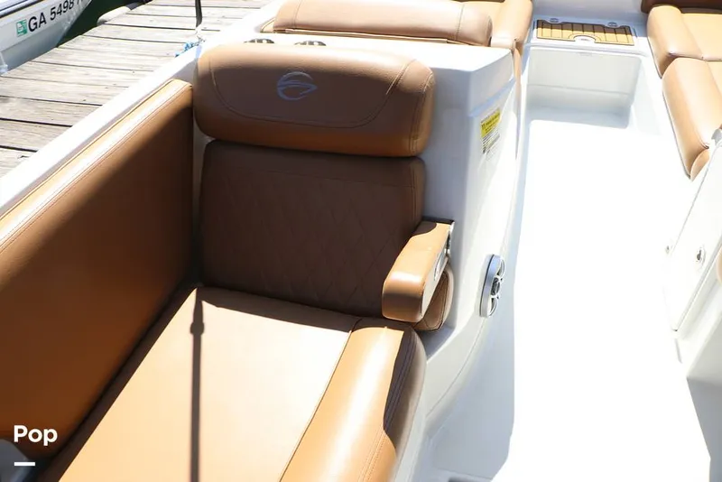 Slide: The Image of Crownline Boats E225 XS 2023 - 16368640
