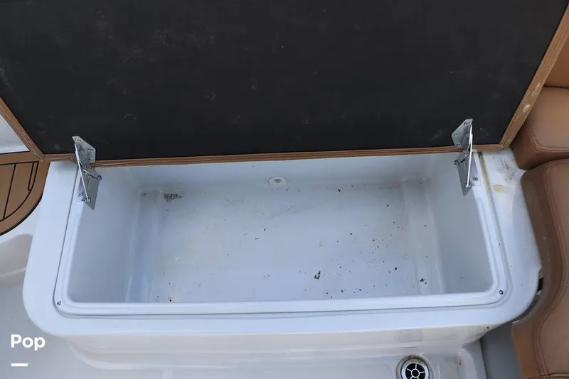 Slide: The Image of Crownline Boats E225 XS 2023 - 16368642