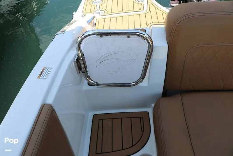 Slide: The Image of Crownline Boats E225 XS 2023 - 16368651