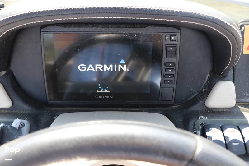 Slide: The Image of Crownline Boats E225 XS 2023 - 16368658