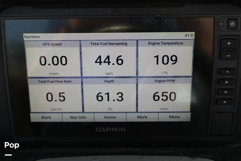 Slide: The Image of Crownline Boats E225 XS 2023 - 16368662