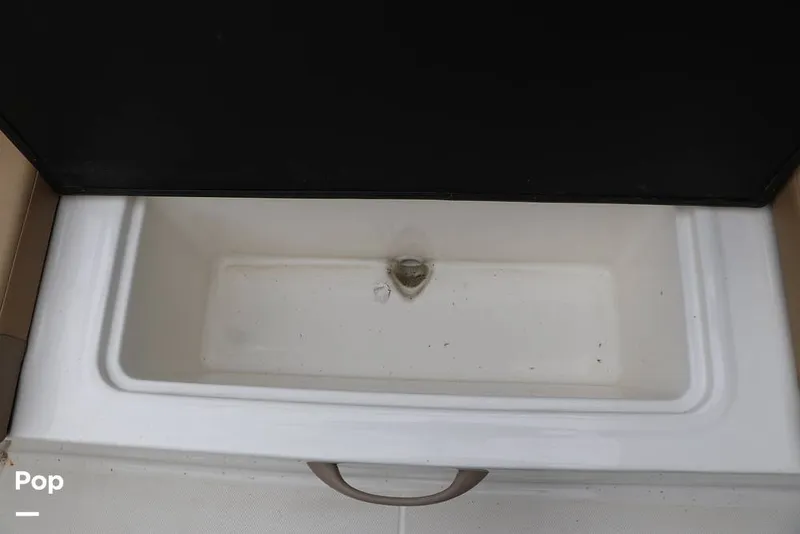 Slide: The Image of Bayliner VR4 2023 - 16194757