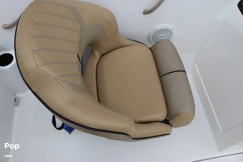 Slide: The Image of Bayliner VR4 2023 - 16194763