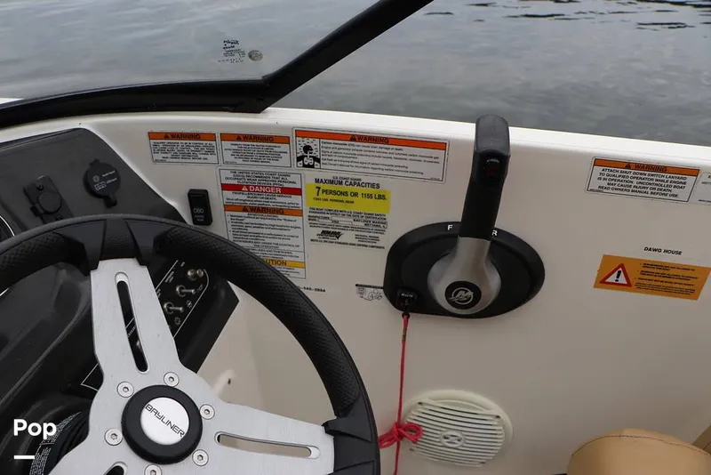 Slide: The Image of Bayliner VR4 2023 - 16194766