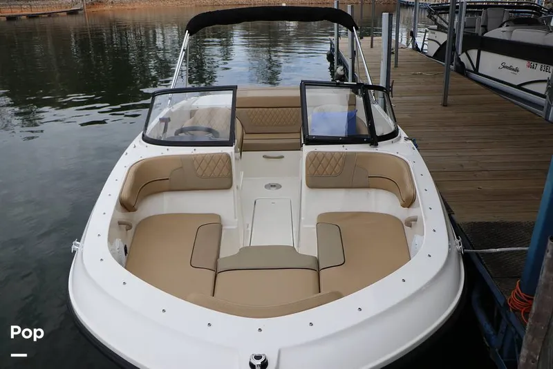 Slide: The Image of Bayliner VR4 2023 - 16194749