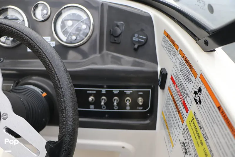 Slide: The Image of Bayliner VR4 2023 - 16194773