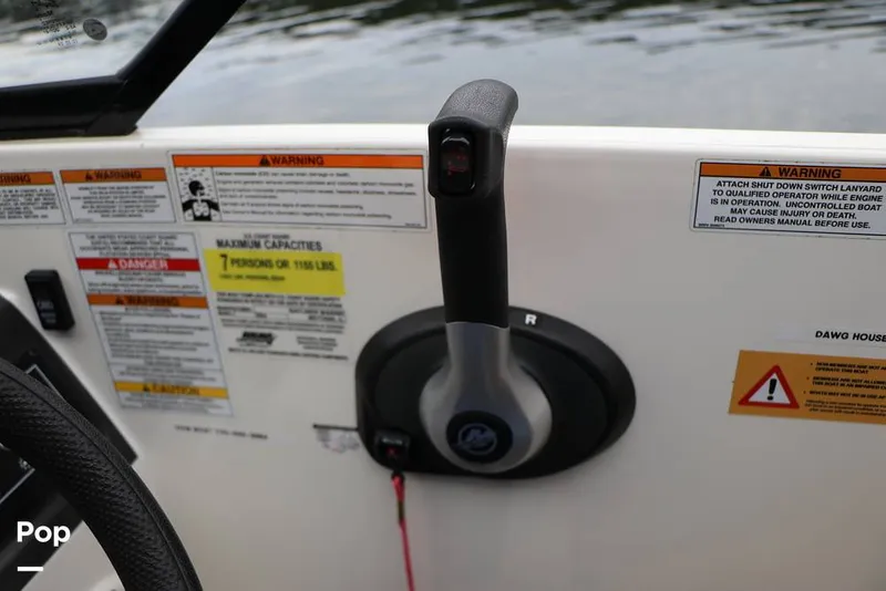 Slide: The Image of Bayliner VR4 2023 - 16194774