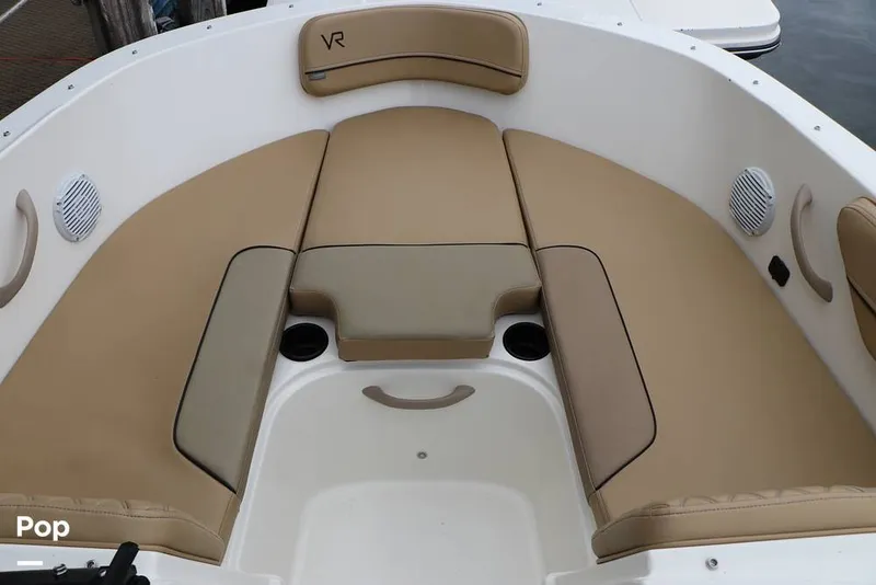 Slide: The Image of Bayliner VR4 2023 - 16194777