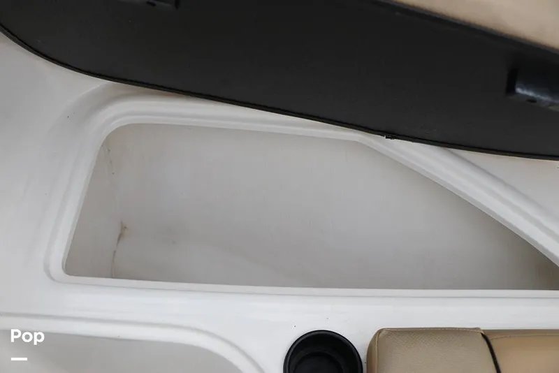 Slide: The Image of Bayliner VR4 2023 - 16194778