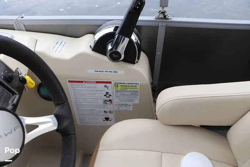 Slide: The Image of Lowe SS230W 2024 - 16194861