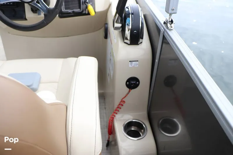 Slide: The Image of Lowe SS230W 2024 - 16194862