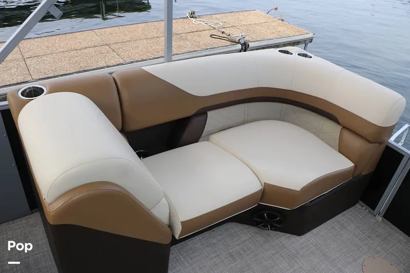 Slide: The Image of Lowe SS230W 2024 - 16194998