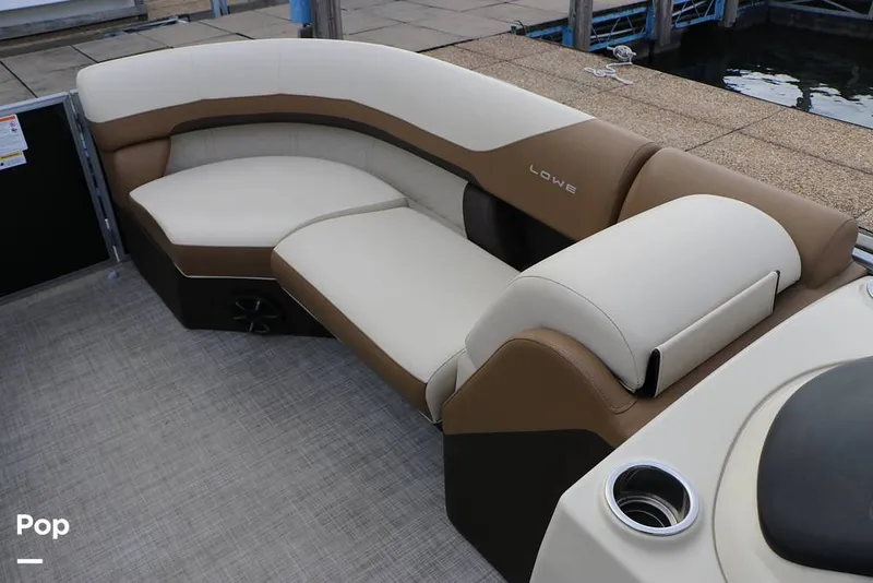 Slide: The Image of Lowe SS230W 2024 - 16195003