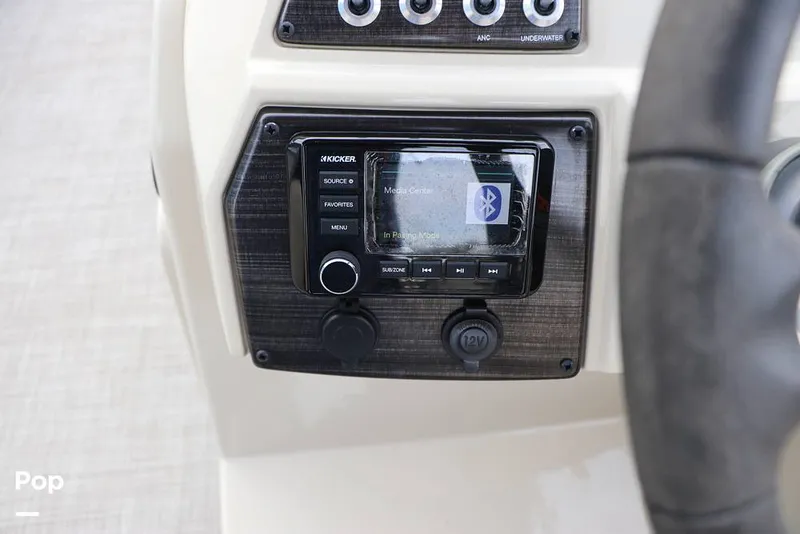 Slide: The Image of Lowe SS230W 2024 - 16194990