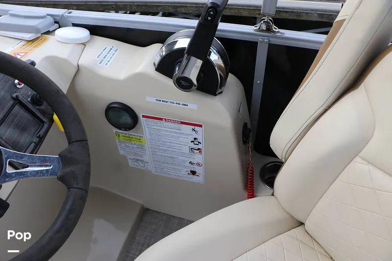 Slide: The Image of Lowe SS230W 2024 - 16194994