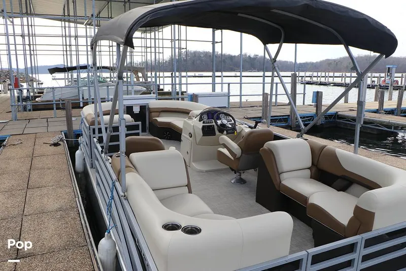 Slide: The Image of Lowe SS230W 2024 - 16195013