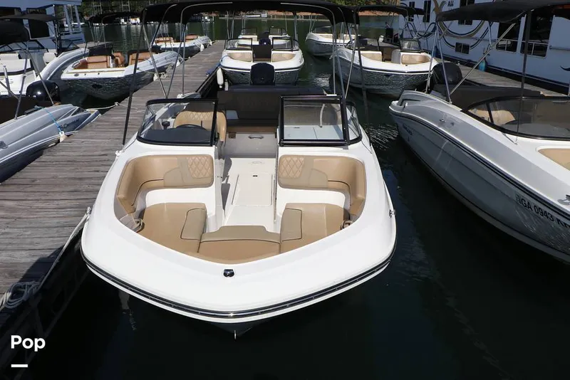 The Image of Bayliner VR6 OB 2024 - 16368613