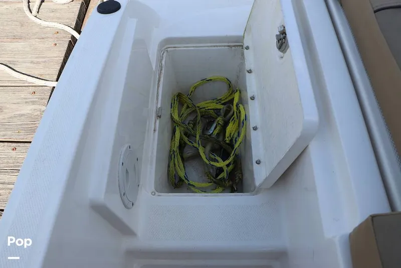 Slide: The Image of Bayliner VR6 OB 2024 - 16368586