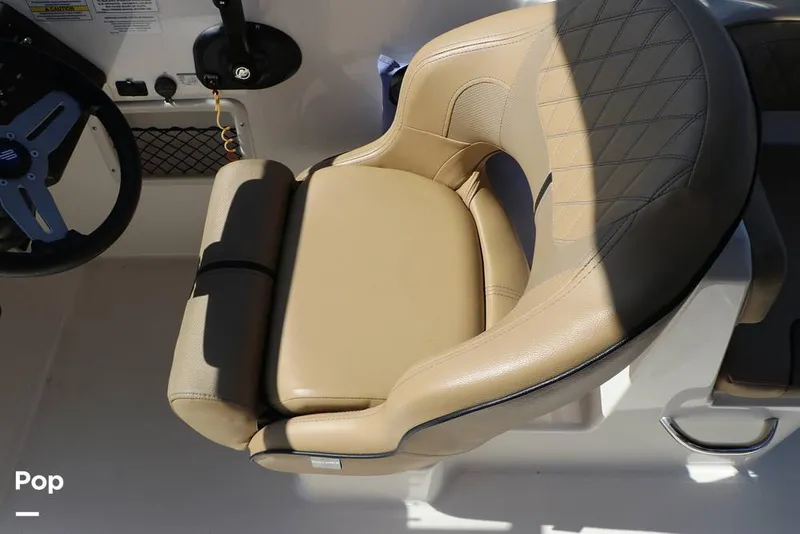 Slide: The Image of Bayliner VR6 OB 2024 - 16368590