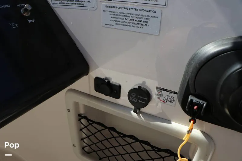 Slide: The Image of Bayliner VR6 OB 2024 - 16368598