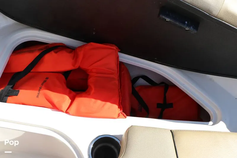 Slide: The Image of Bayliner VR6 OB 2024 - 16368602