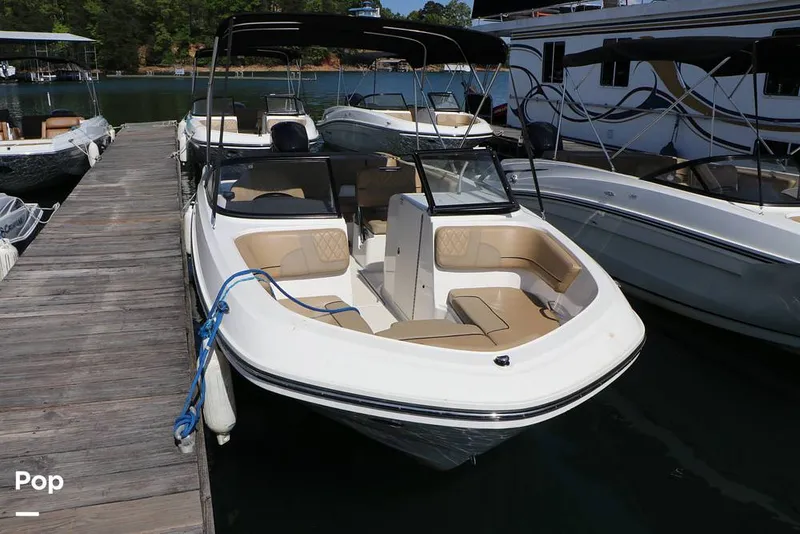 The Image of Bayliner VR6 OB 2024 - 16368485