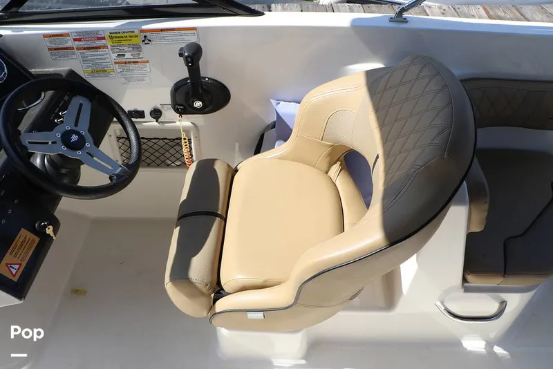 Slide: The Image of Bayliner VR6 OB 2024 - 16368509