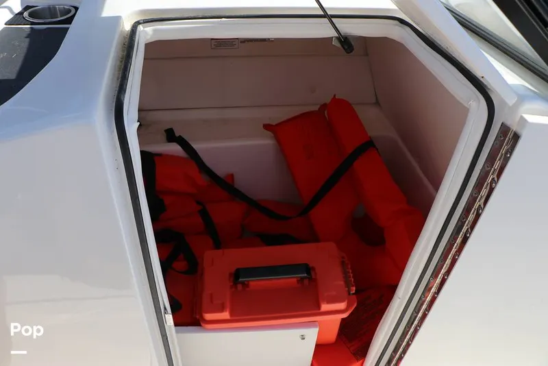 Slide: The Image of Bayliner VR6 OB 2024 - 16368511