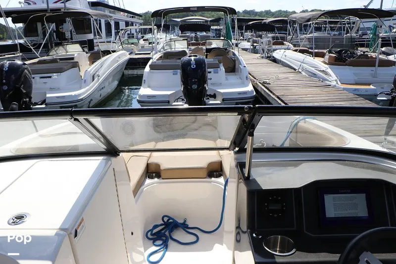 Slide: The Image of Bayliner VR6 OB 2024 - 16368514