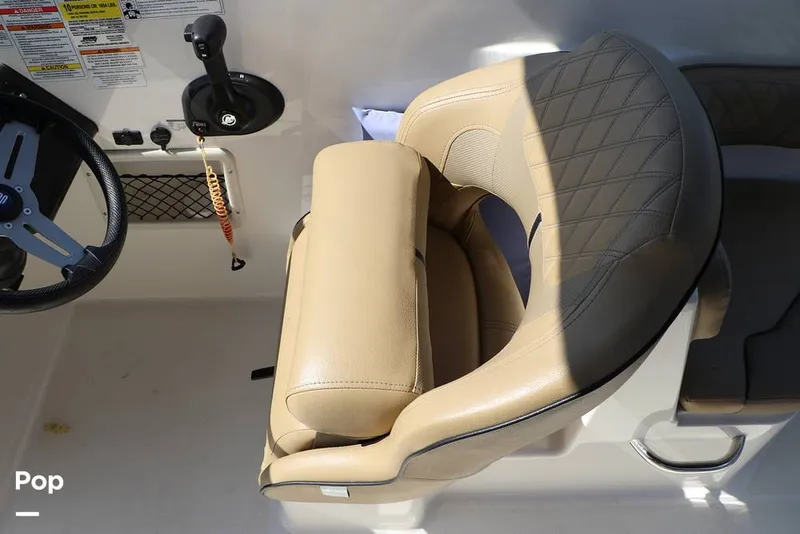 Slide: The Image of Bayliner VR6 OB 2024 - 16368518