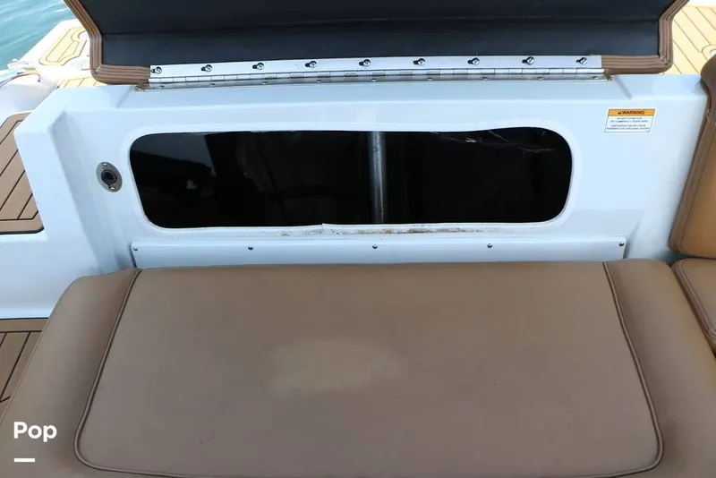 Slide: The Image of Crownline Boats E225 XS 2023 - 16368553