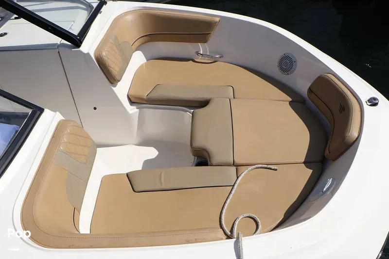 Slide: The Image of Bayliner VR6 OB 2024 - 16368444