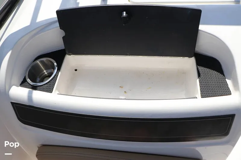 Slide: The Image of Bayliner VR6 OB 2024 - 16368455