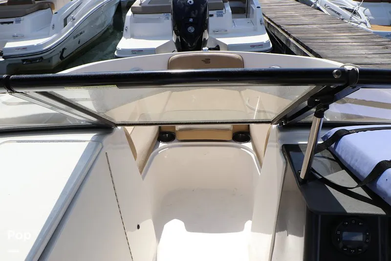 Slide: The Image of Bayliner VR6 OB 2024 - 16368460