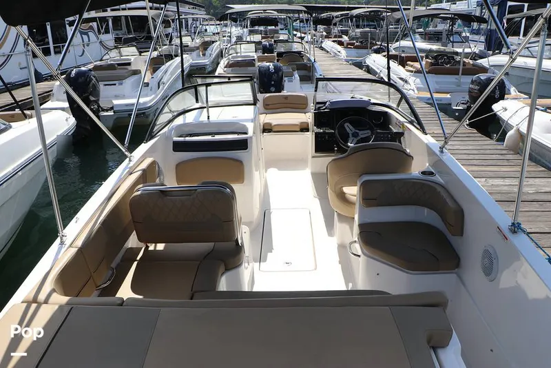 Slide: The Image of Bayliner VR6 OB 2024 - 16368446