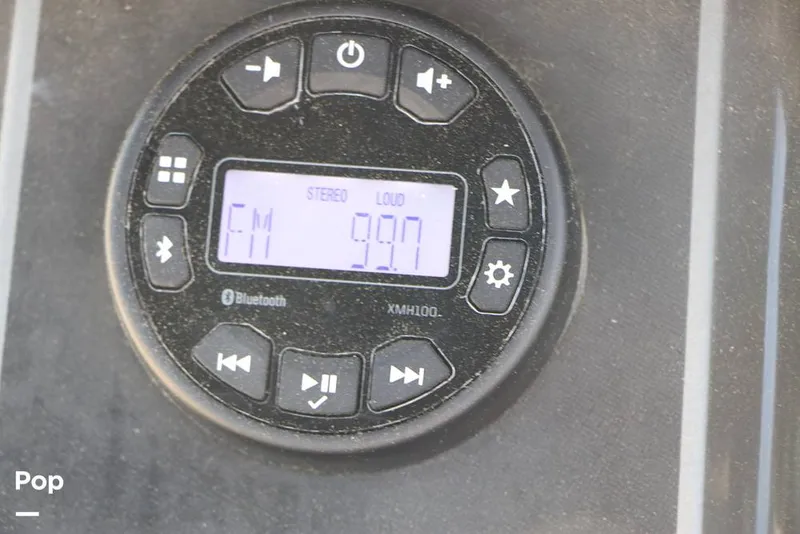 Slide: The Image of Bayliner VR6 OB 2024 - 16368472