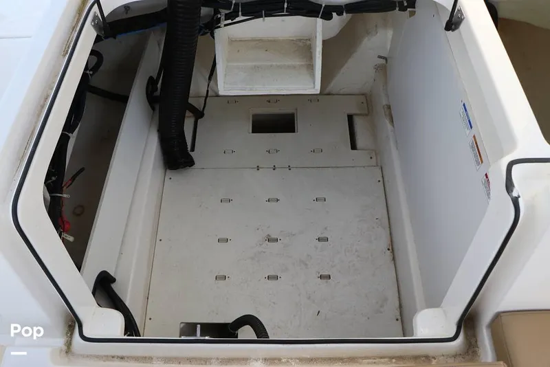 Slide: The Image of Bayliner VR6 OB 2024 - 16368480