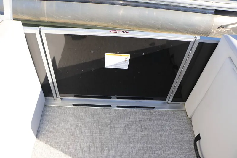 Slide: The Image of Harris Sunliner 230 2025 - 16180947