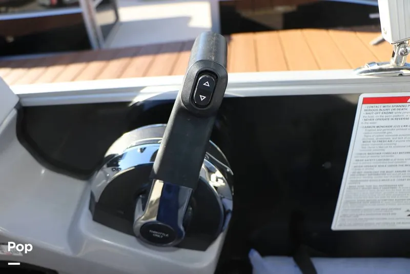 Slide: The Image of Harris Sunliner 230 2025 - 16180954