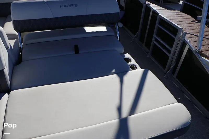 Slide: The Image of Harris Sunliner 230 2025 - 16180978