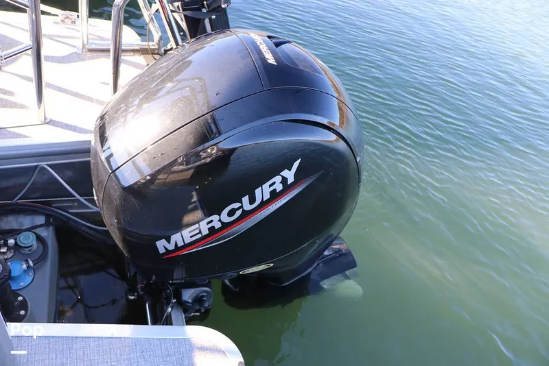 Slide: The Image of Harris Sunliner 230 2025 - 16180980