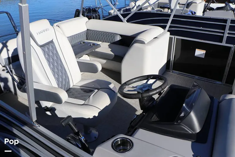 Slide: The Image of Harris Sunliner 230 2025 - 16180933