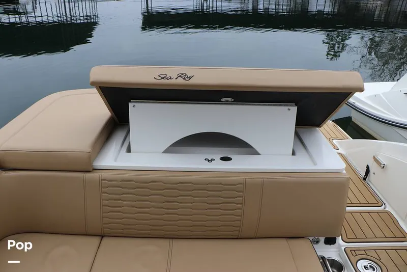 Slide: The Image of Rear Facing Lounger - 16143035