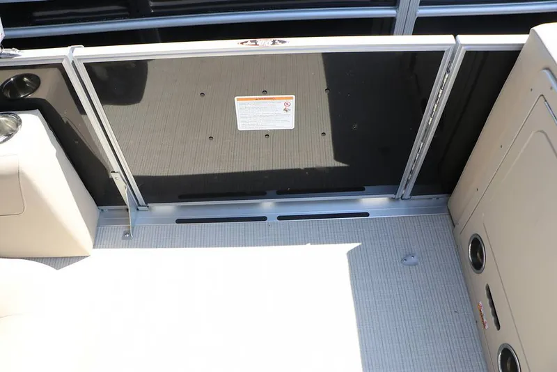 Slide: The Image of Harris Cruiser 230 2025 - 16330308