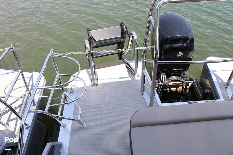 Slide: The Image of Harris Cruiser 230 2025 - 16330328